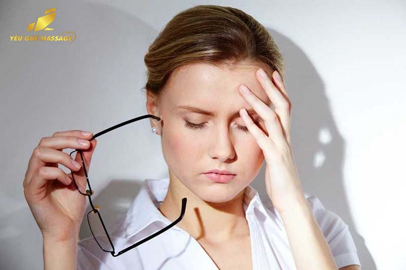 Tụt Huyết Áp Có Nên Uống Nước Dừa Không?