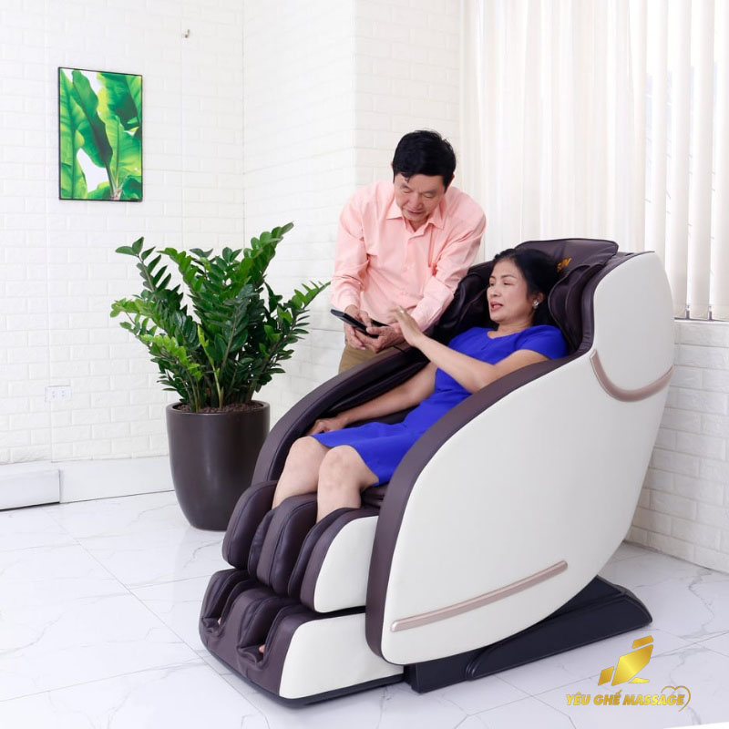 Cach chon ghe massage cho nguoi cao tuoi