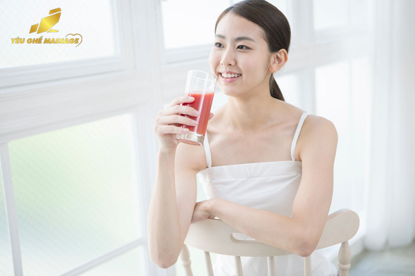 Nước ép cà chua mang đến tác dụng thần kỳ Nước ép cà chua mang đến tác dụng thần kỳ